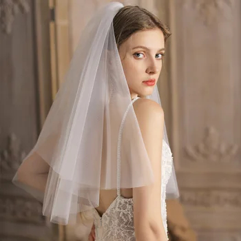 أنيقة قصيرة الزفاف الحجاب الزفاف اثنين من طبقة 75cm 2T مع المعادن كومب الأبيض لحزب 2021 صول